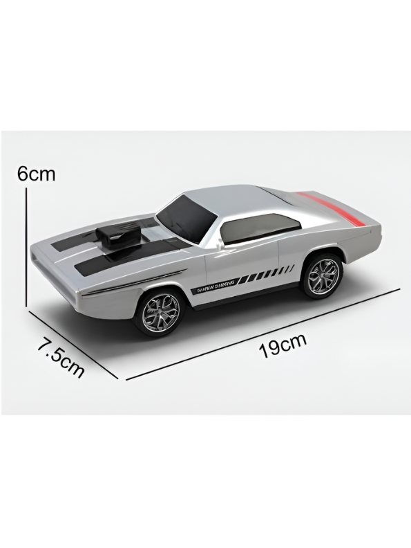 1970 Dodge Charger R/T Classic Muscle Car 1:24 Scale– Silver Diecast Toy Car MD284.