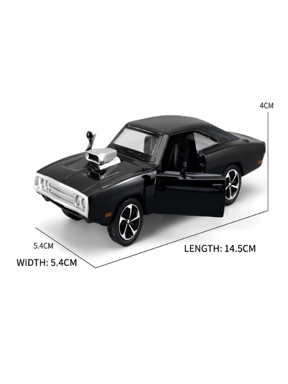 1970 Dodge Charger R/T Diecast Muscle Car Scale 1:32 with Clear Acrylic Display Case MD28