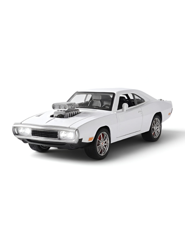 1970 Dodge Charger R/T Diecast Muscle Car White Scale 1:32 with Clear Acrylic Display Case MD28