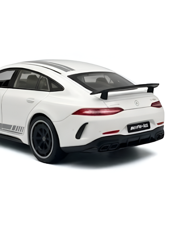 Mercedes-AMG GT 63 S 1:24 Scale Diecast Model Car LMI16780.