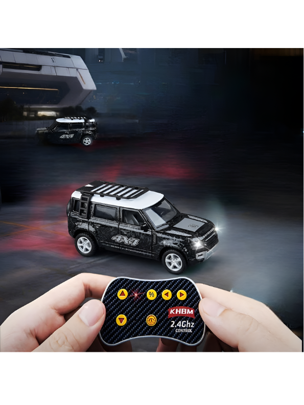 Mini 1:64 Land Rover Defender RC SUV – Metal Die-Cast 4x4 Off-Road Car with 2.4GHz Remote Control, Metallic Black MD569