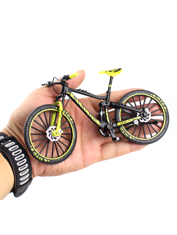 MTB Replica with Realistic Design Mountain Bike Model 1:8 Scale - Green.