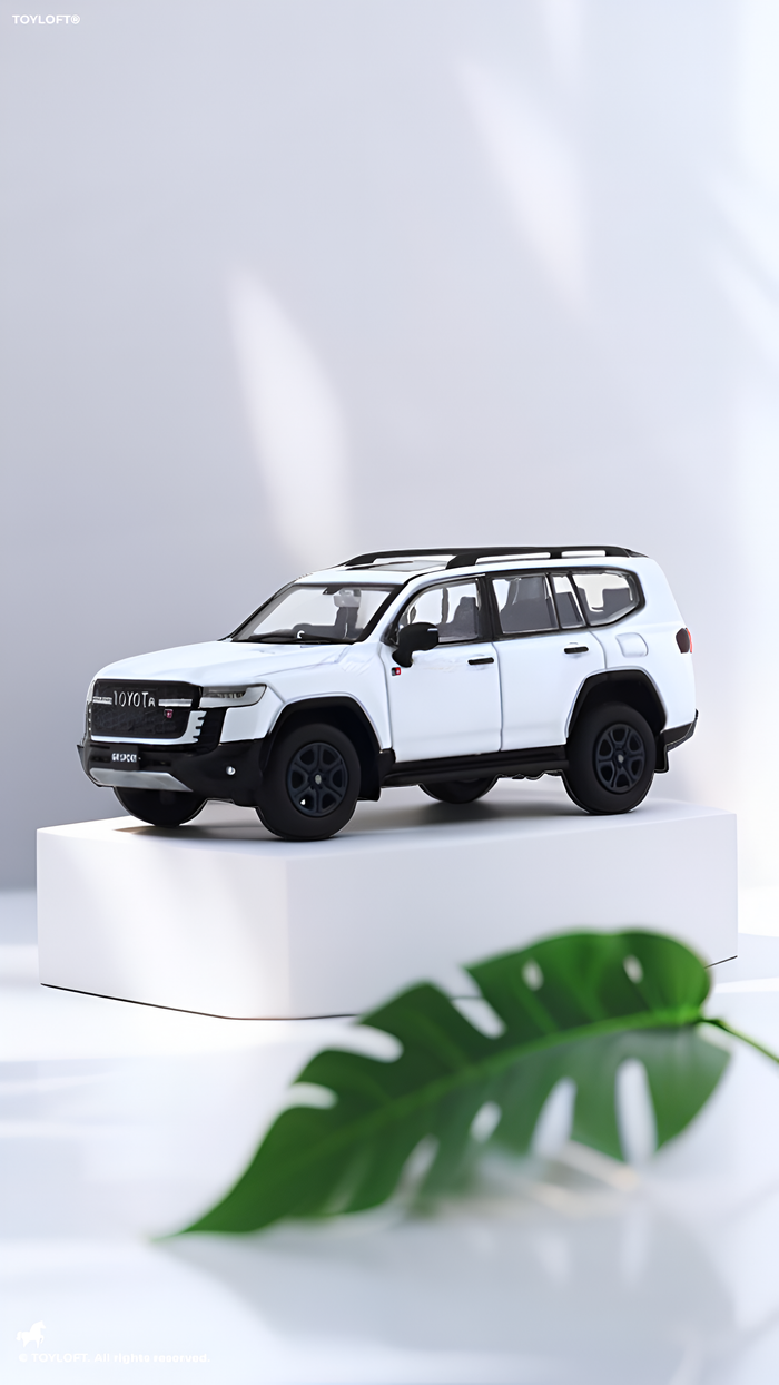 Toyota Land Cruiser LC300 GR Sport Diecast Model Car 1:32 Scale Collectible Car.
